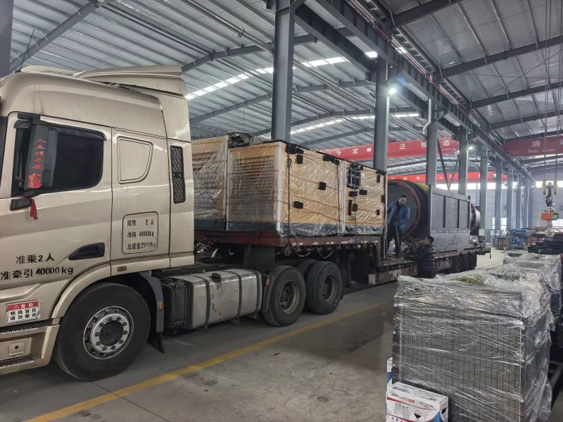 जिनकी मायनिंग मशिनरी रशियाला ड्रम विभक्त आणि सहाय्यक उपकरणे पाठवते